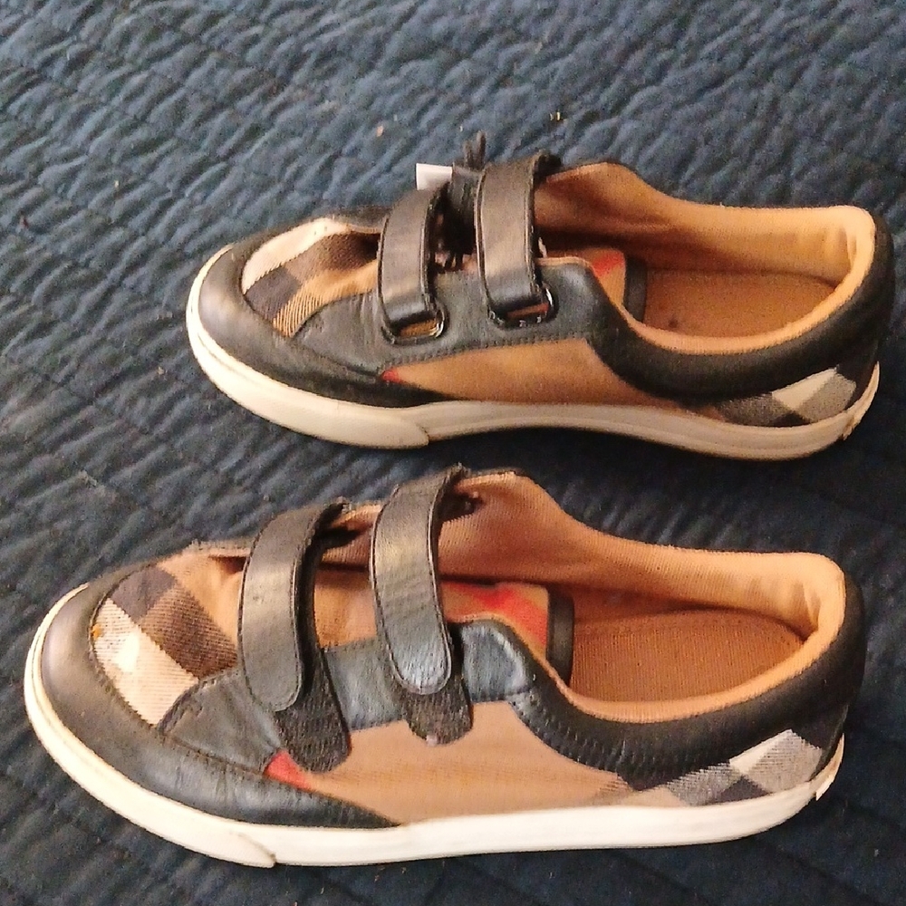 Burberry Kids Leather and Check Velcro Sneakers in Black and Tan